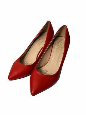 Journee Collection Women’s Size 8 Red Pumps Heels
